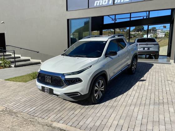 FIAT TORO 2.0 16V TURBO DIESEL VOLCANO 4WD AT9 FIAT TORO 2.0 16V TURBO DIESEL VOLCANO 4WD AT9